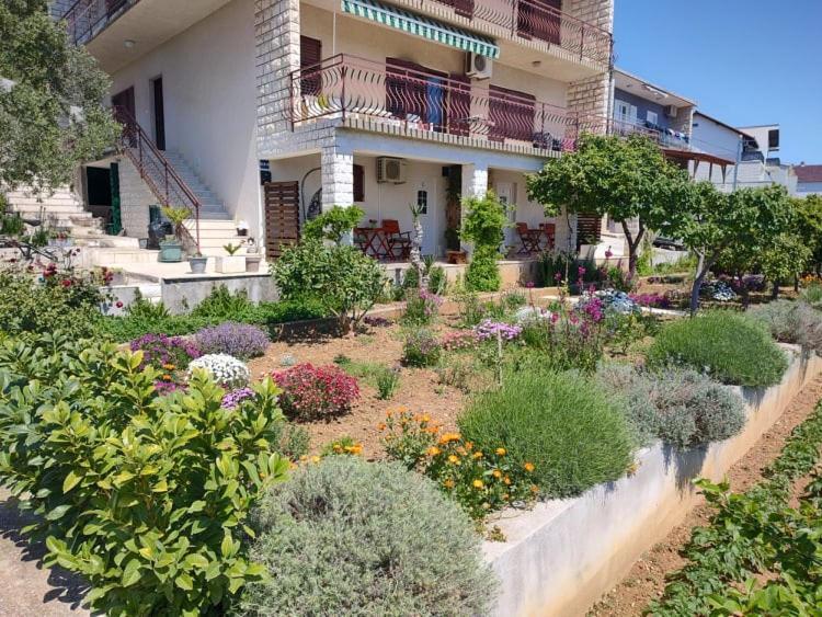 Apartments Tomas Trogir Ngoại thất bức ảnh