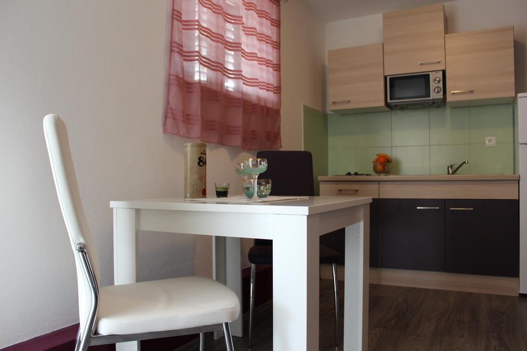 Apartments Tomas Trogir Ngoại thất bức ảnh